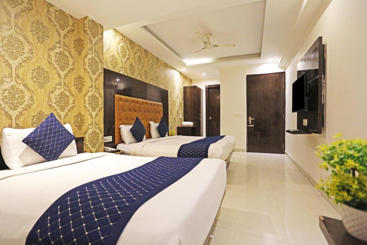 Hotel Iconic Near Delhi Igi International Airport New Delhi Bagian luar foto